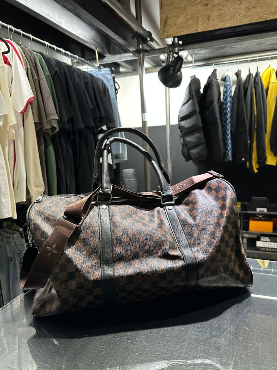 Louis Vuitton Bolso Louis Vuitton a cuadros marron — Bolsos