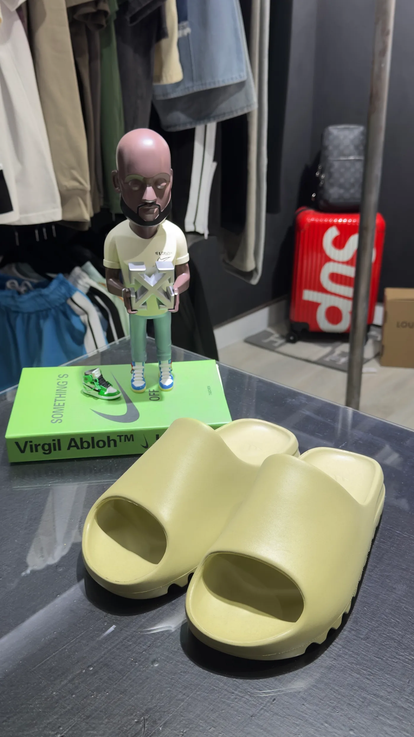 Yeezy Ojotas Yeezy Slide lisas verdes — Ojotas