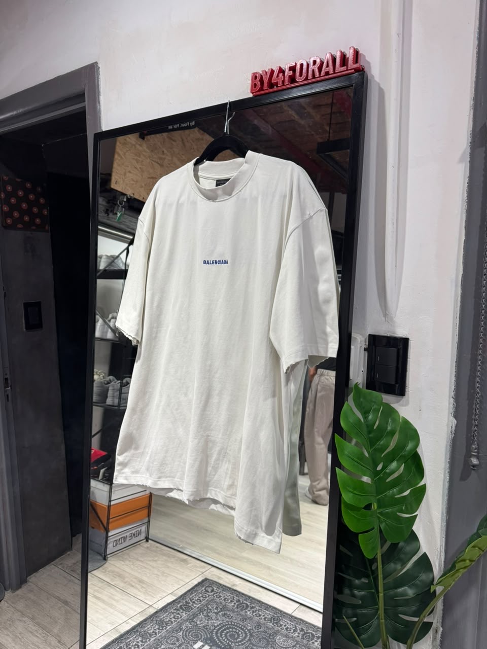Balenciaga Remera Balenciaga logo blanca/azul — Remeras